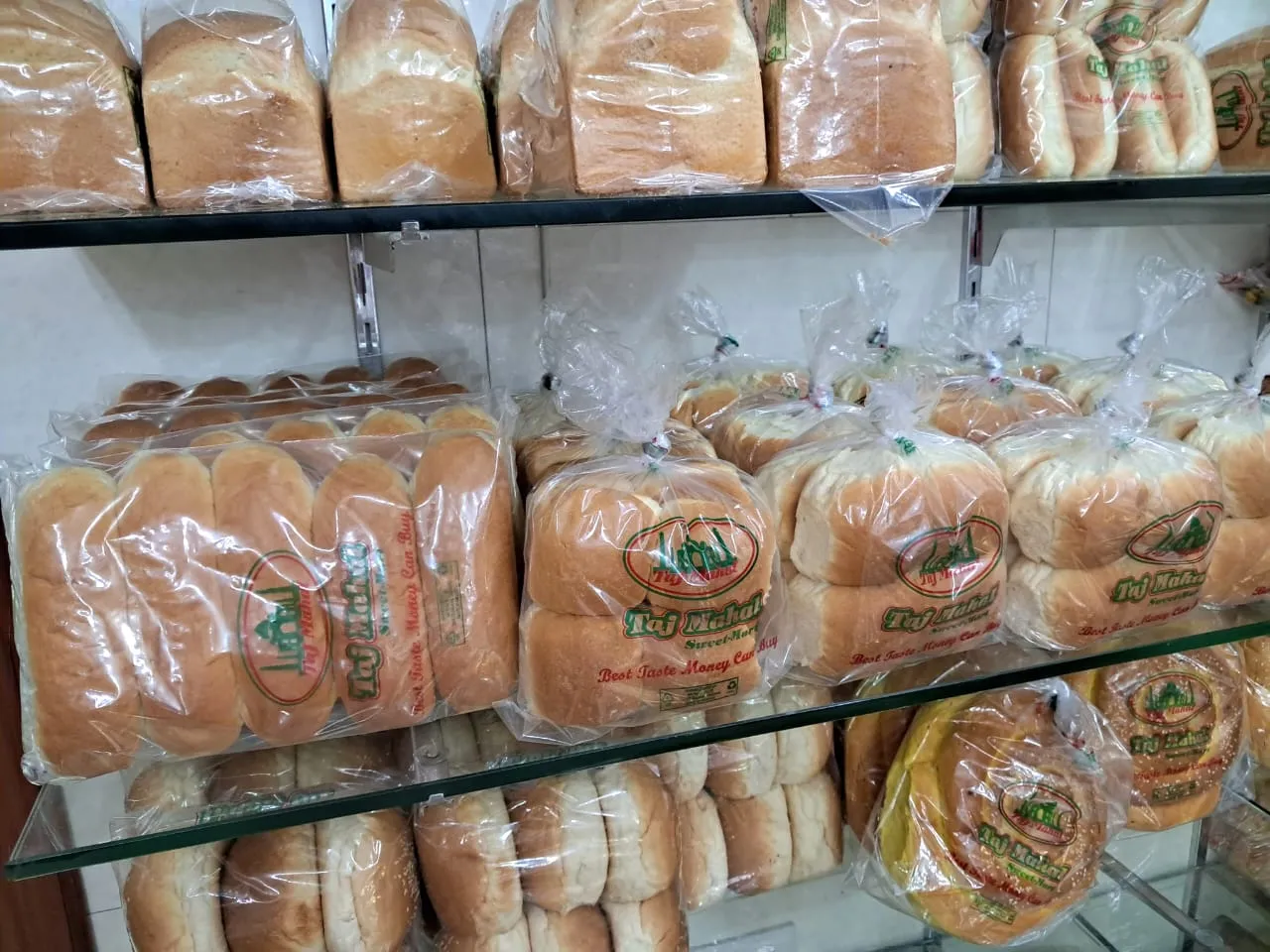 Printed bread bags with bread on a bakery shelf